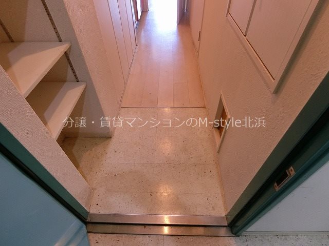 フローライト長堀橋 玄関