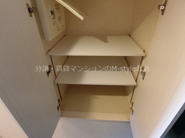 フローライト長堀橋 玄関